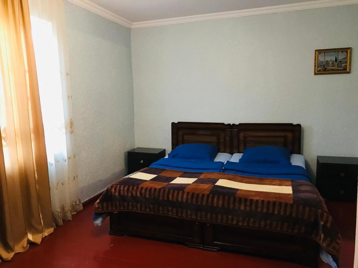 Butichi Guest House Chiatura Exterior foto