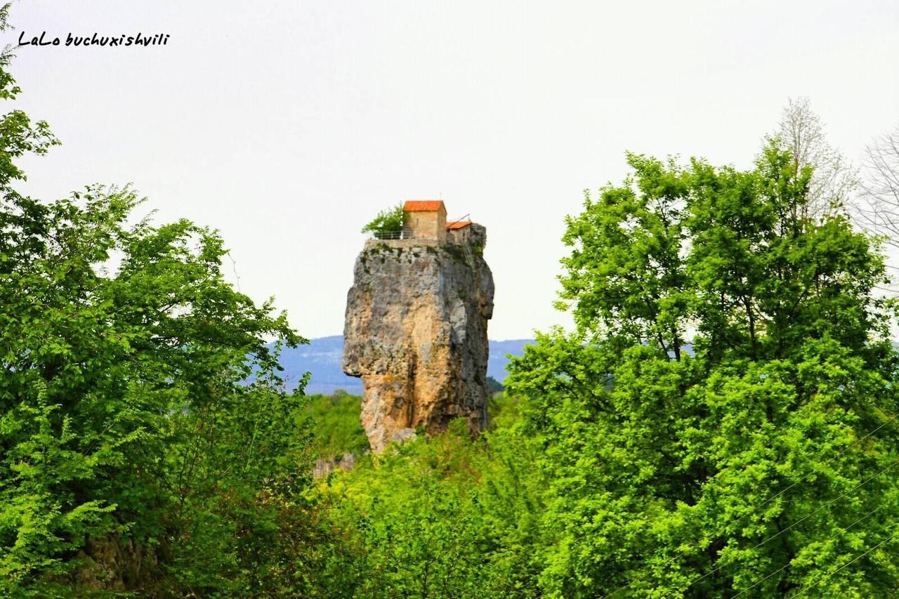 Butichi Guest House Chiatura Exterior foto